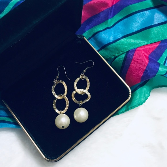 ๐Elegant Golden Dangle Links Pearl Drop Earrings - Picture 4 of 16